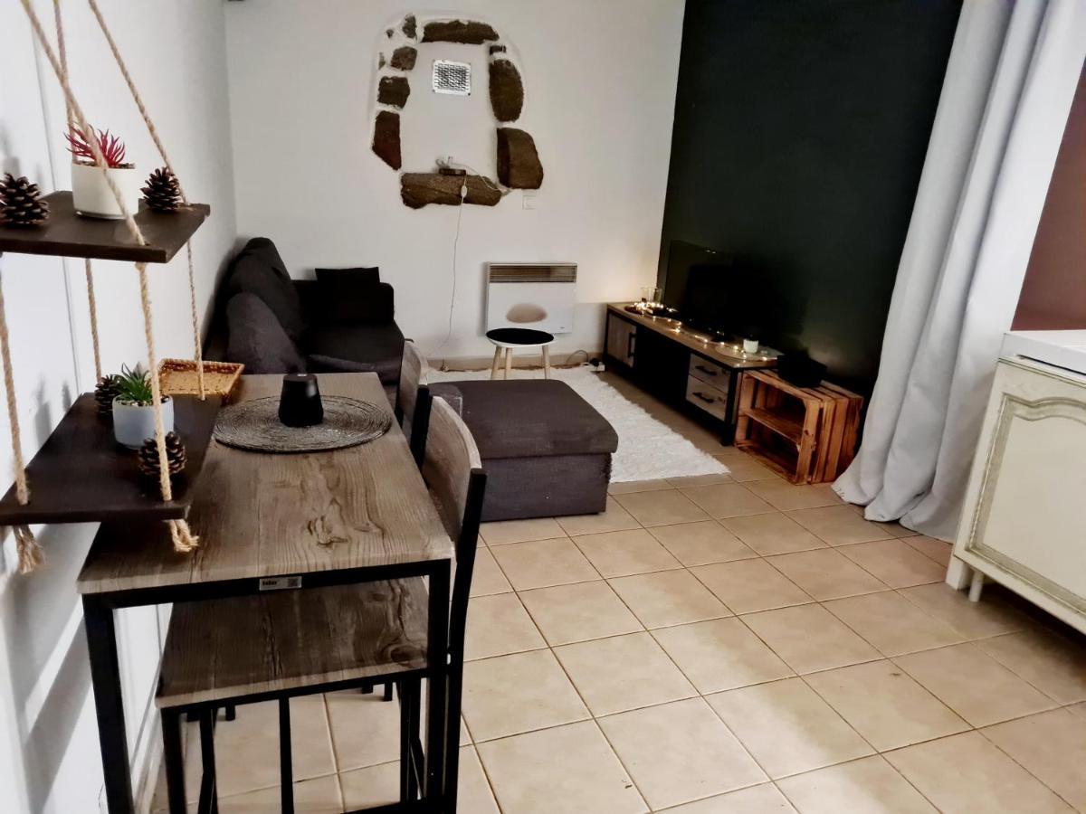 Loca Affittacamere Arbellara Esterno foto